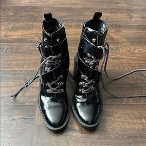 Black Women's Lace-Up Boots